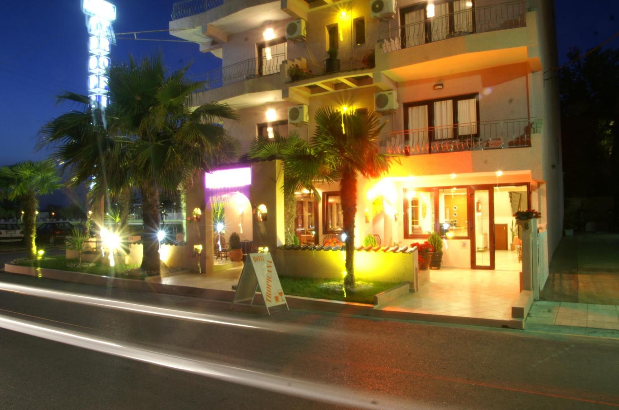 Tropicana Paralía エクステリア 写真